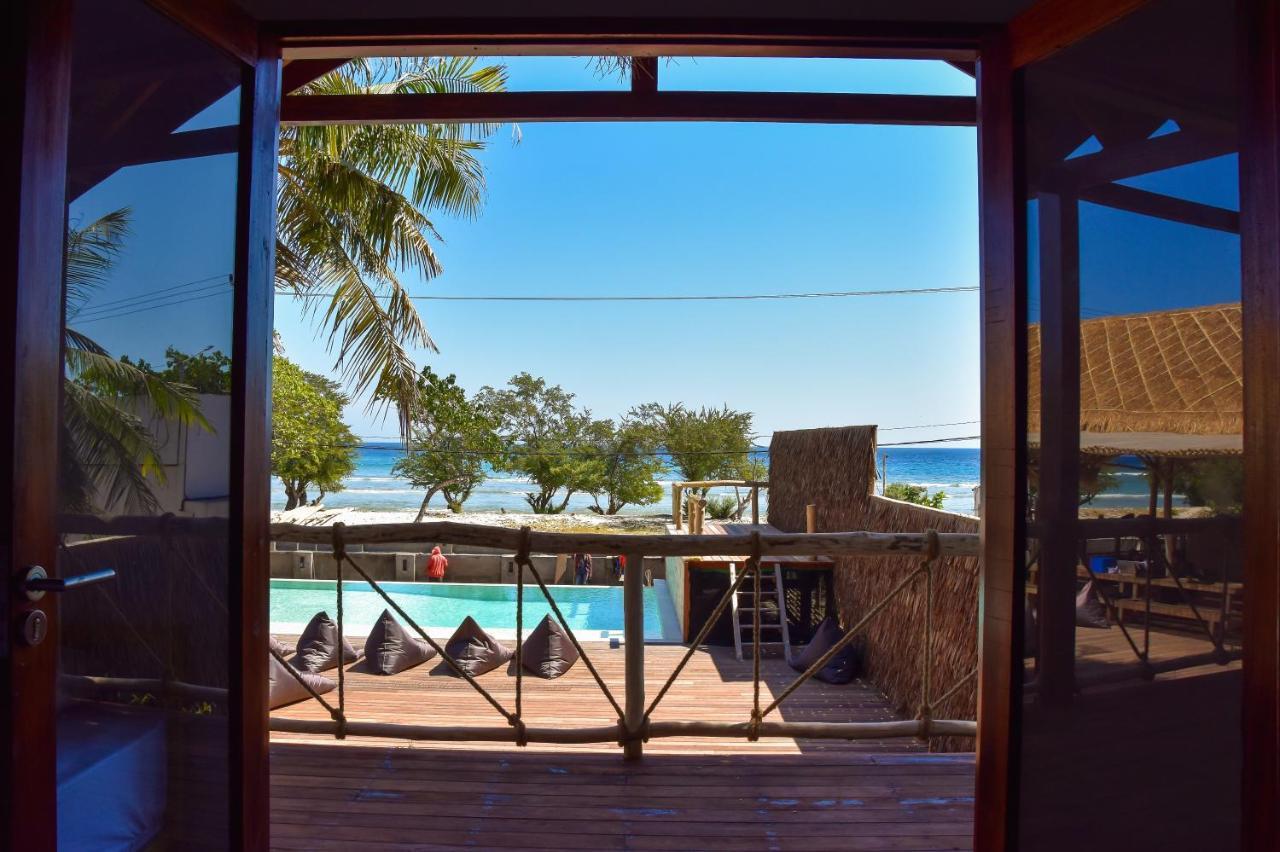 A Pousada Mad Monkey Gili Trawangan Exterior foto View from the hotel