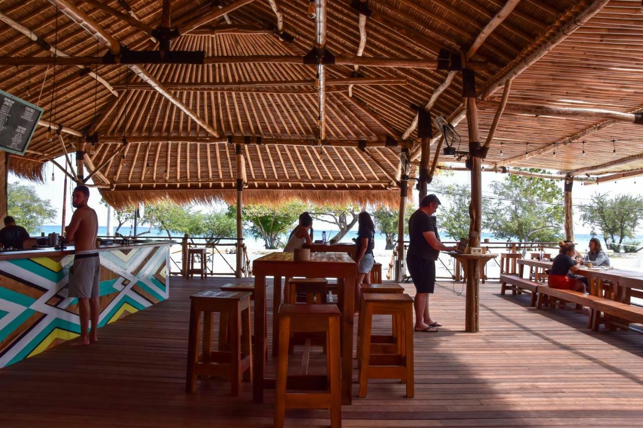 A Pousada Mad Monkey Gili Trawangan Exterior foto A restaurant in Ko Phangan